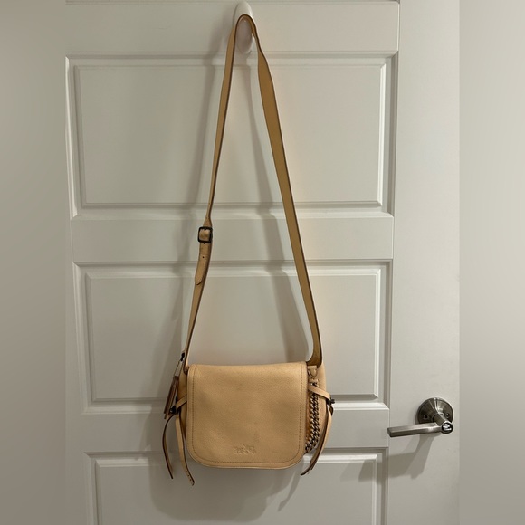 Coach Whipstich Crossbody Flap in a light salmon color - Picture 3 of 15